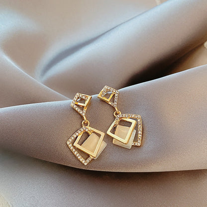 Vintage Zircon Stud Earrings | Zircon Stud Earrings | WHITE PEARL